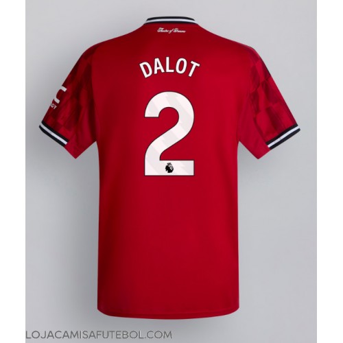 Camisa de Futebol Manchester United Diogo Dalot #2 Equipamento Principal 2025-26 Manga Curta Camisa de Futebol Manchester United Diogo Dalot #2 Equipamento Principal 2025-26 Manga Curta